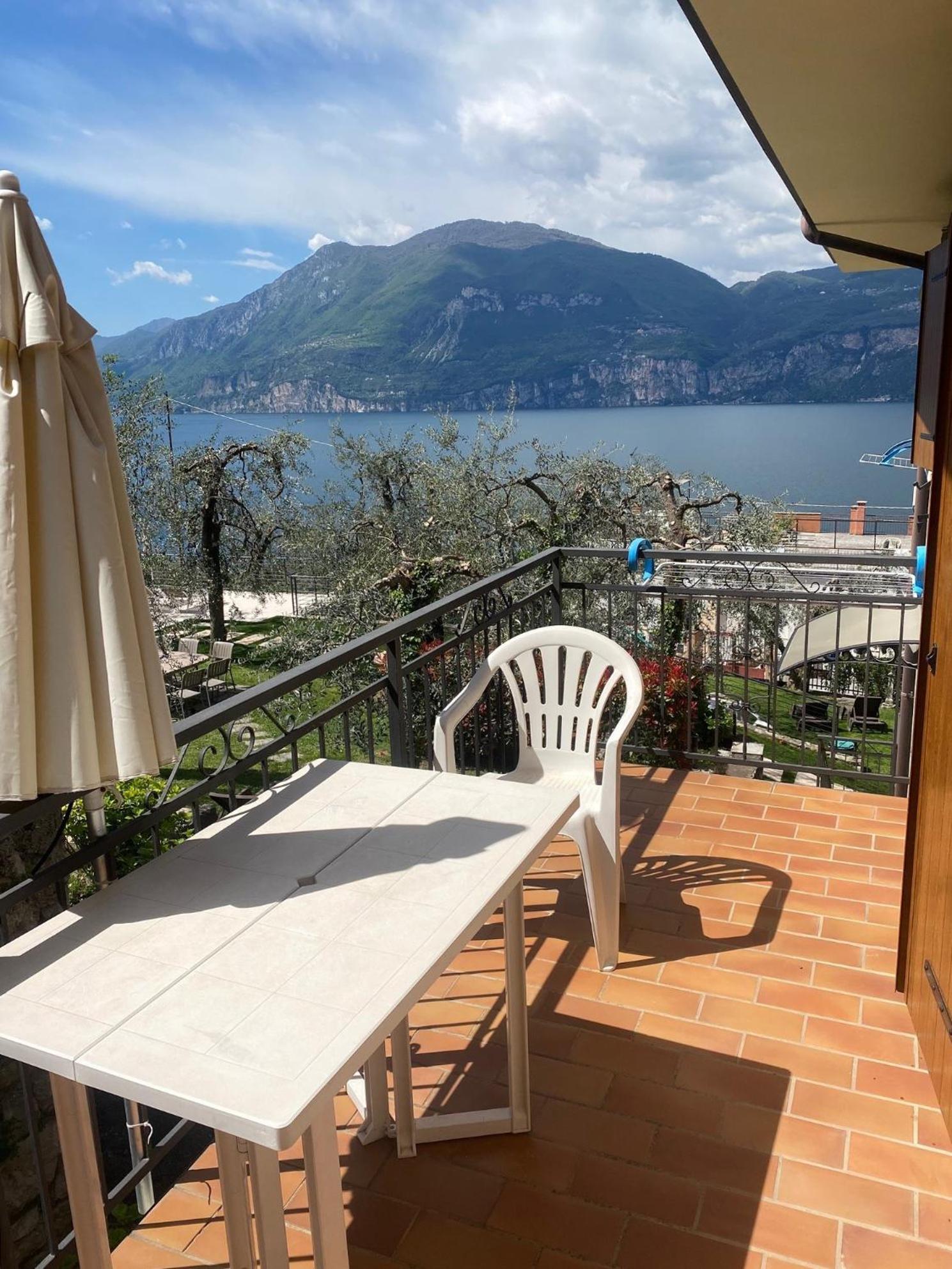 Casa Maya Brenzone sul Garda Exterior photo