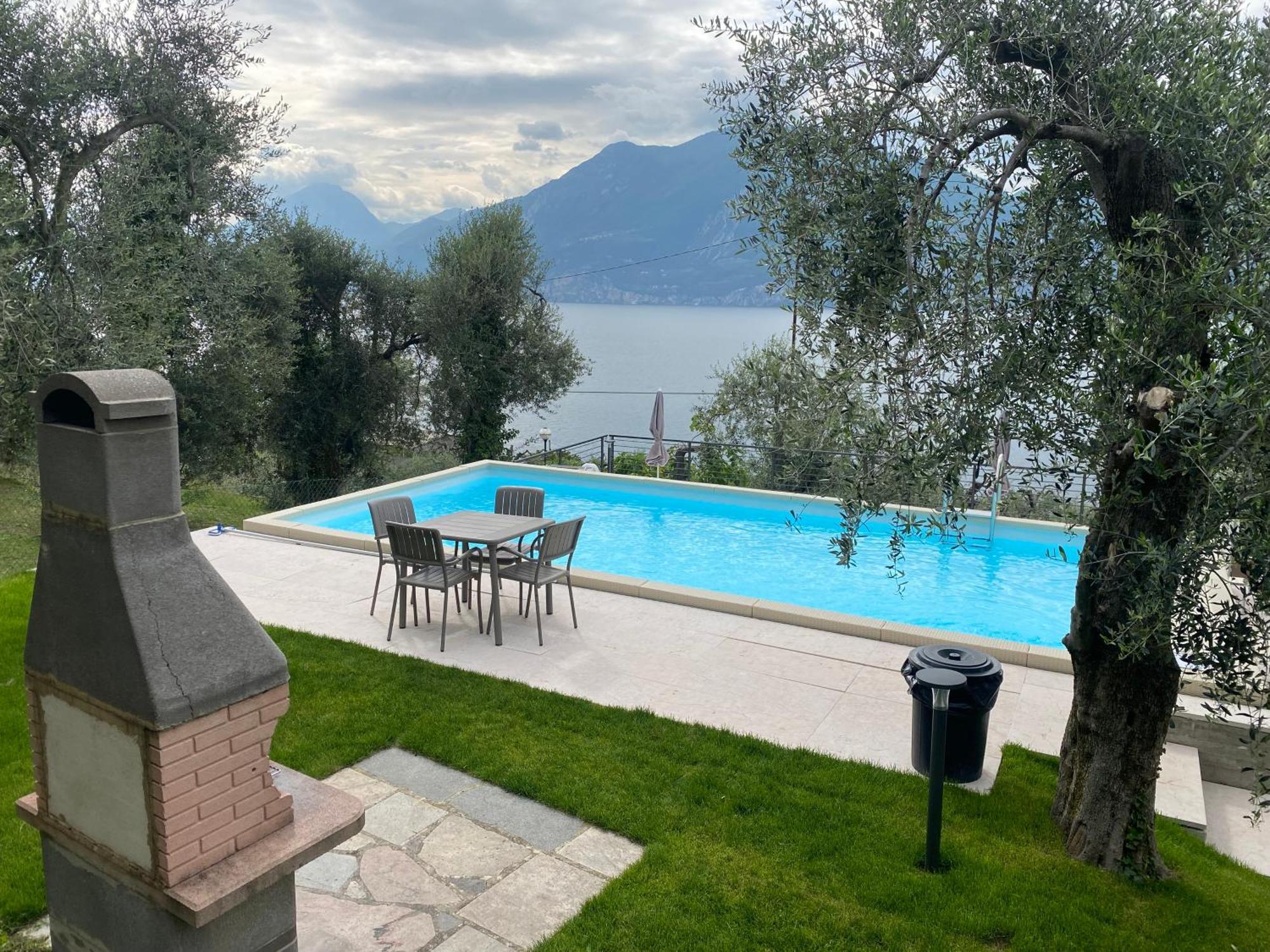 Casa Maya Brenzone sul Garda Exterior photo